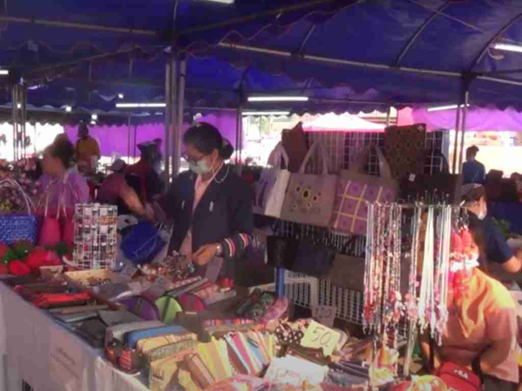 AMICI Betharram Onlus Festa Della Donna 2021 Bankonthip (7)