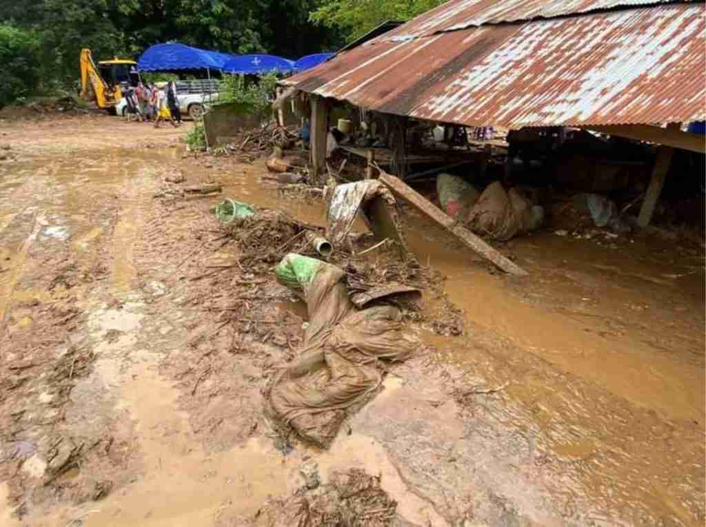 Amici Betharram Onlus Alluvione Thai Agosto 2021 (13)
